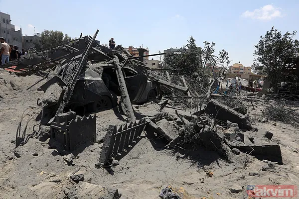 Soykırımcı İsrail alçak saldırısı sonrası El Mevasi'deki yıkım böyle görüntülendi! İşte kare kare vahşet - 39