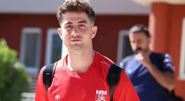 besiktasin-orta-sahasi-genclesecek-kerem-atakanda-islem-tamam-1660919181710.jpeg Beşiktaş'ın orta sahası gençleşecek! Kerem Atakan'da işlem tamam-6