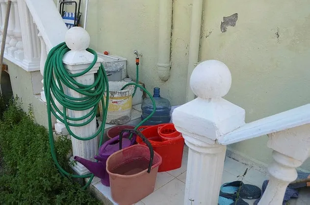 Dikili'nin su sorunu 6 yıldır bitmiyor! Vatandaş CHP'li İzmir Büyükşehir Belediyesi'ne tepkili