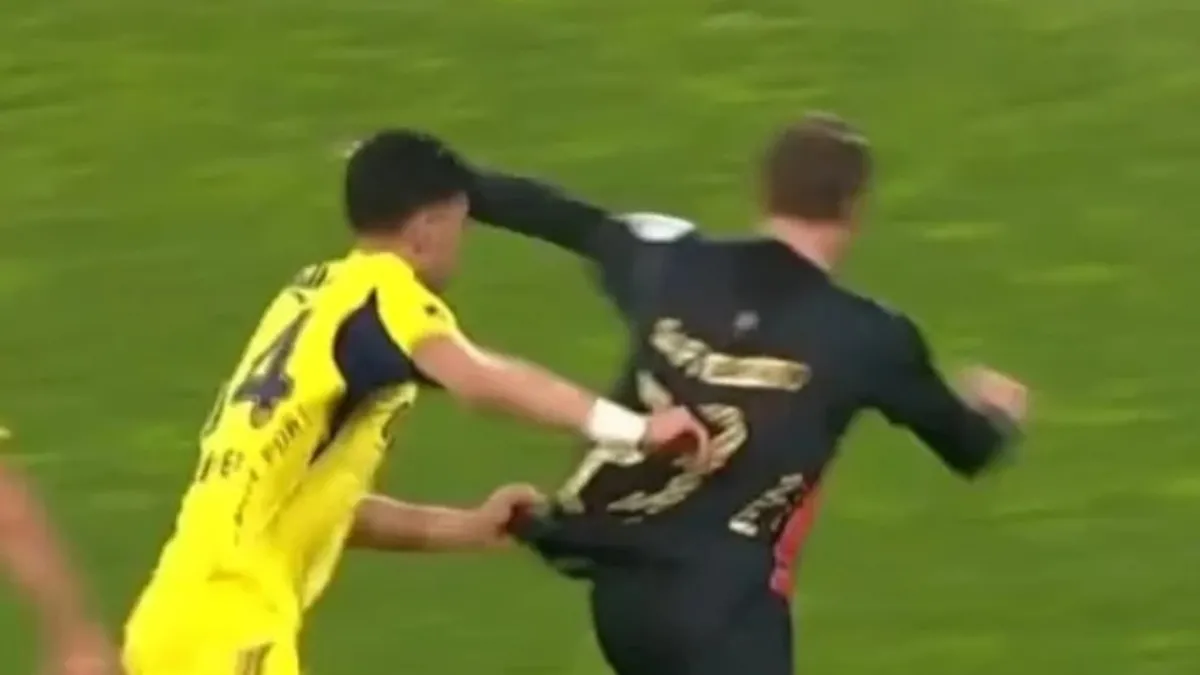 Fatih Karagümrük - Fenerbahçe maçında 2 penaltı beklentisi!
