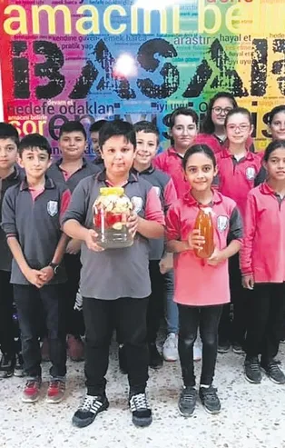 İzmir'in Ayaskent Köyü'ndeki ortakulun başarısı sınırları aştı! Veliler çocuklarını okula yazdırmak için yarıştı