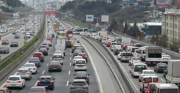 Son dakika: İstanbul'da kısıtlama öncesi trafik yoğunluğu! YOL DURUMU