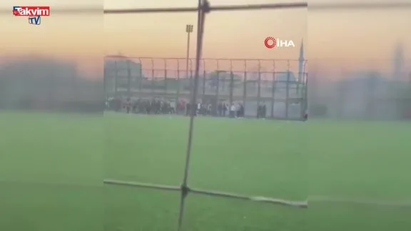 Yeşil saha boks ringine döndü