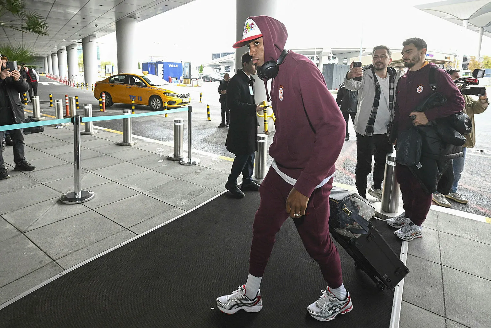 Galatasaray'da derbi öncesi çifte şok! Davinson Sanchez ve Zaha... - 10