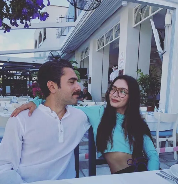 kadir-dogulu-neslihan-atagul-bosandi-mi-neden-ayriliyor-kadir-dogulu-serra-ariturk-ile-ask-mi-yasiyor-1638337421945.jpg Kadir Doğulu Neslihan Atagül boşanıyor mu? Kadir Doğulu Neslihan Atagül ayrılıyor mu?-2