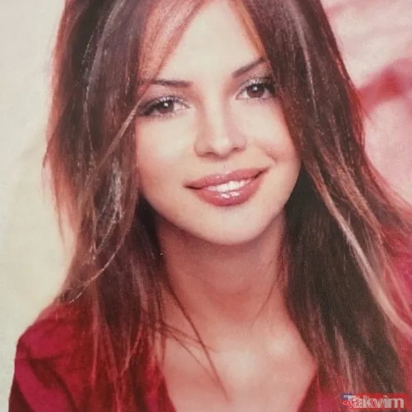 Müge Anlı da lepiska saçlarıyla '20'li yaşlar challenge' akımına uydu! Güzelliğiyle mest eden Müge Anlı'nın gençliği ve Esra Erol... - 45