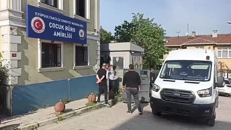 Eyüpsultan'da lisede dehşet! Okul müdürü İbrahim Oktugan'ı silahla öldüren öğrenci tutuklandı | Milli Eğitim Bakanı Tekin: Bu işin peşini bırakmayız-2