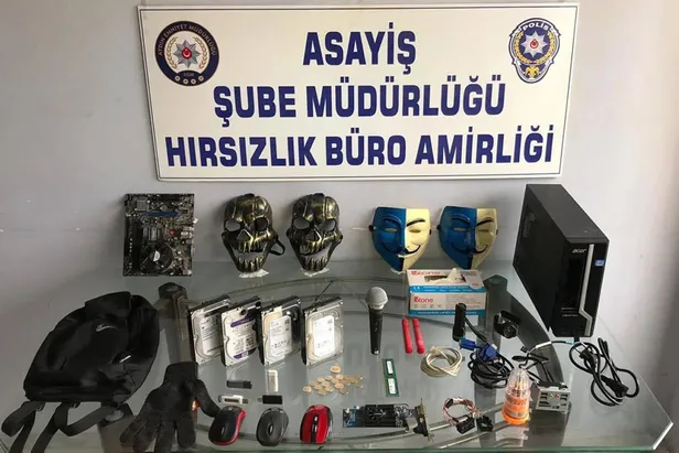Film karakterlerinin maskeleriyle hırsızlığa 2 tutuklama! O anlar saniye saniye görüntülendi-2