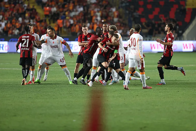 Bu penaltı sezon boyunca konuşulacak! Gaziantep FK - Galatasaray maçı sonrası olay sözler - 4