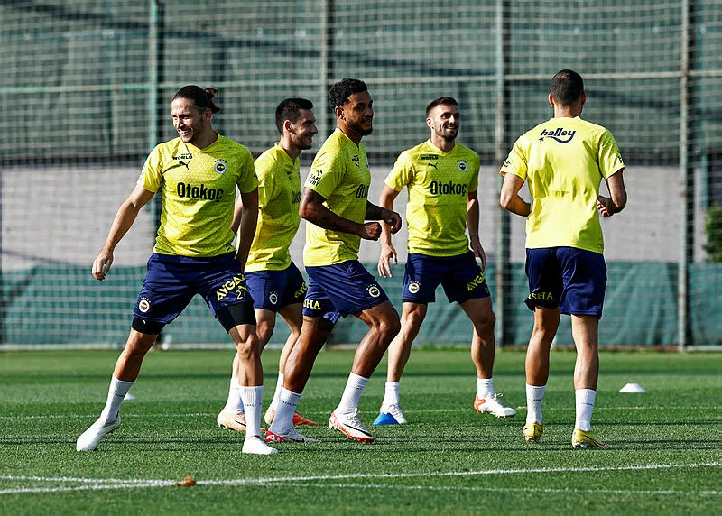 Fenerbahçe'den beklenmedik transfer! Kanarya'dan ters köşe - 14