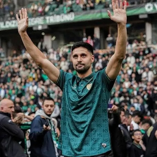 Kocaelispor ayrılığı duyurdu