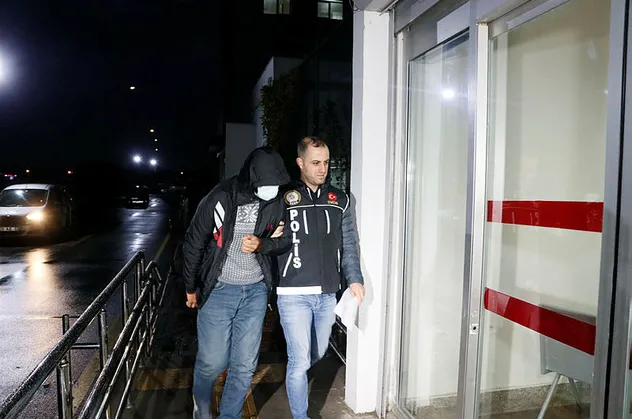 Adana'da şafak vakti uyuşturucu operasyonu! 7 şüpheli gözaltında
