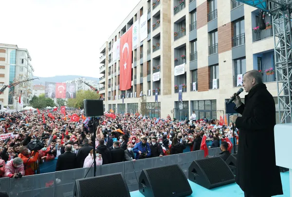 ak-partide-milletvekili-listeleri-hazirliginda-son-viraj-kabine-sahaya-iniyor-1680927634763.jpg AK Parti'de milletvekili listeleri YSK'ya teslim edildi! Kadın sayısında artış: En genç aday 18 yaşında-7