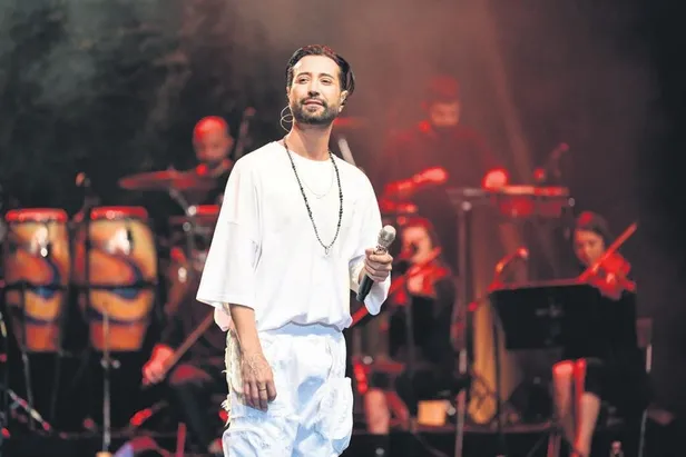 Tan Taşçı 2022 Harbiye serisinin açılışını dün gece yaptı-1