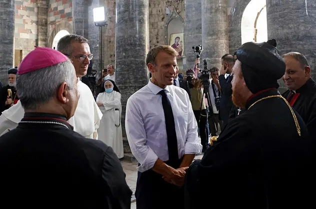 Hristiyan din adamı, Fransa Cumhurbaşkanı Macron'u yerden yere vurdu
