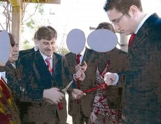 Enver Altaylı Mustafa Özcan ve CIA ajanı aynı karede