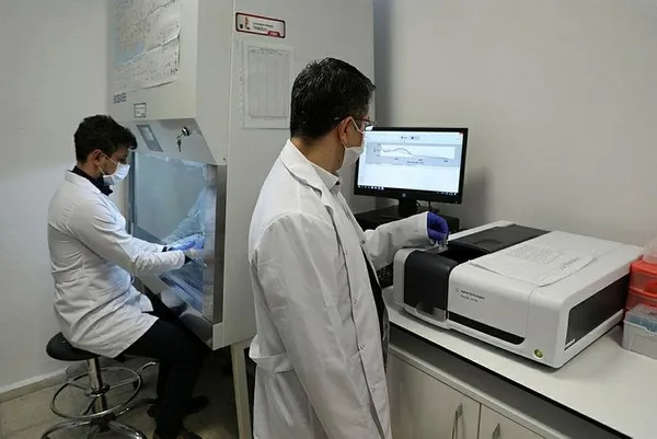 Koronavirüs salgını ile ilgili kritik gelişme! "3CLpro" adlı enzim yerli olarak üretildi-3