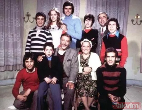 'Turşu sirkeli mi olur limonlu mu?' sahnesi dün gibi akıllarda! Yeşilçam'ın Neşeli Günler filminde inanılmaz hata! Münir Özkul öyle bir şey yapmış ki... - 6