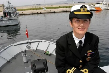 NATO'dan Türkiye'nin ilk kadın amirali Gökçen Fırat'a büyük övgü: "Konumu kritik öneme sahip"