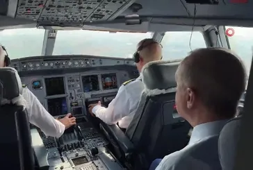 Başkan Erdoğan kokpitte...