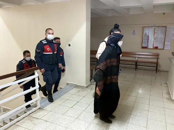 kendisini-aldattigini-dusundugu-kocasini-oldurup-dereye-atti-1641209607113.jpg Kendisini aldattığını düşündüğü kocasını öldürüp dereye attı-3