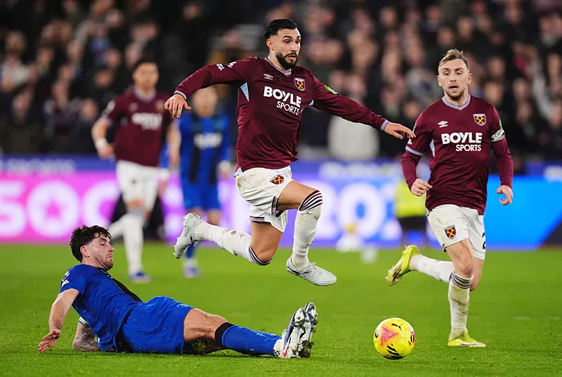 Fenerbahçe'ye dev stoper! Transfer taraftarı coşturacak - 21