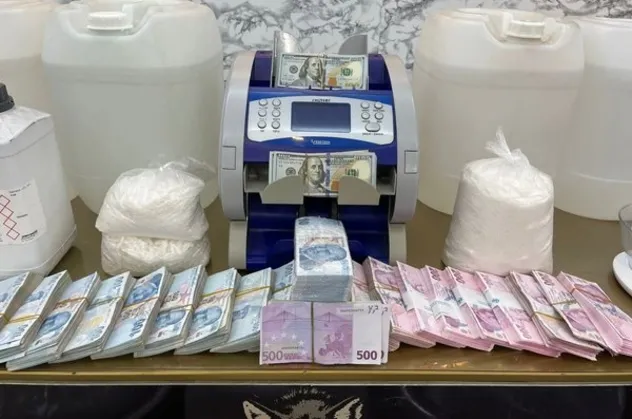 Yarım ton ele geçirildi! Cumhuriyet tarihinin en yüksek metamfetamin operasyonu