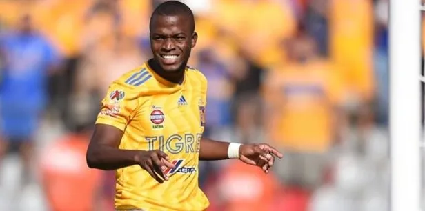 son-dakika-enner-valencia-fenerbahce-icin-istanbulda-1598473293182.jpeg Son dakika: Enner Valencia Fenerbahçe için İstanbul'da!-1