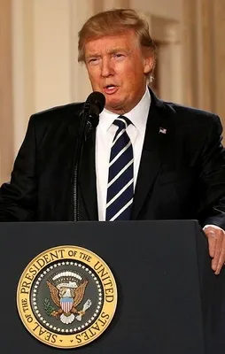 Trump'tan İran'a 'askeri müdahale' açıklaması