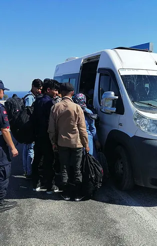 Ege'de 85 düzensiz göçmen yakalandı