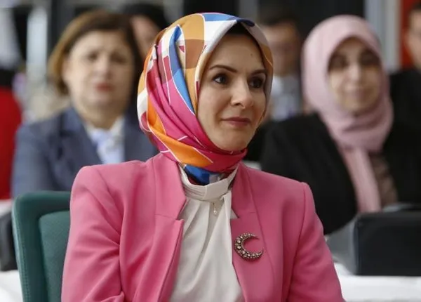 bakan-goktas-duyurdu-aile-destek-odemelerinin-tarihi-belli-oldu-peki-hesaplara-ne-zaman-yatacak-ne-kadar-oldu-1691702170681.jpeg Bakan Göktaş duyurdu: Aile Destek Programı ödemelerinin tarihi belli oldu!-3