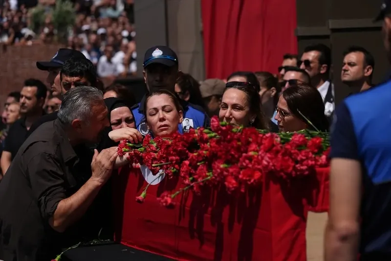 Ferdi Zeyrek'in eşi Nurcan Zeyrek