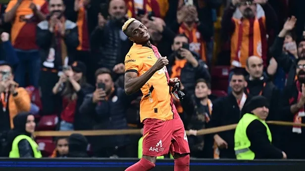 Osimhen bombası! Galatasaraydan Nijeryalı yıldızın transferiyle ilgili önemli adım