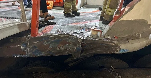 Boğaz’da panik! Yolcu motoru gemi ile çarpıştı | 12 yaralı