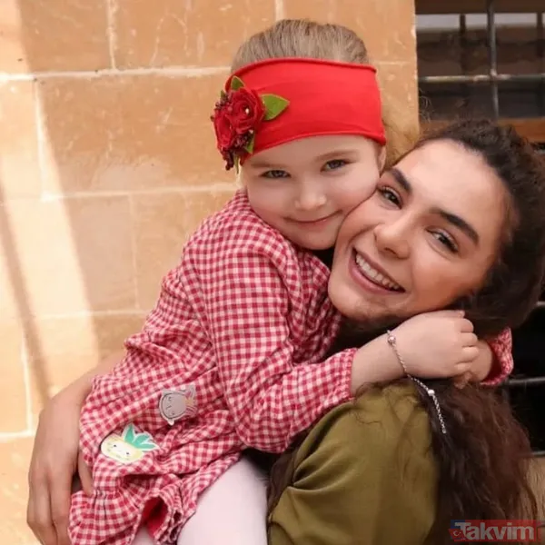 Kutu Bebek Ebrar Demirbilek’ten yeni pozlar! Son hali Afra Saraçoğlu’na benzetildi: Ne ara bu kadar büyüdün! - 2