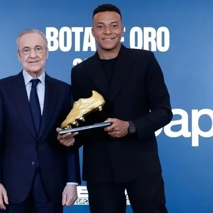 Kylian Mbappe Altın Ayakkabı ödülünü aldı