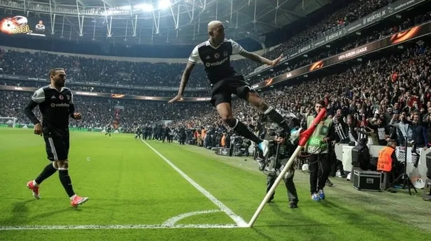 Başakşehir elendi, Beşiktaş sevindi-1