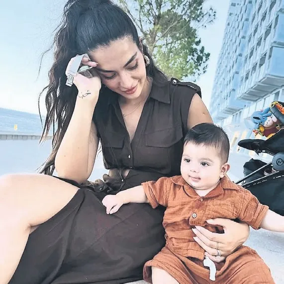 Mylan bebek büyüyor