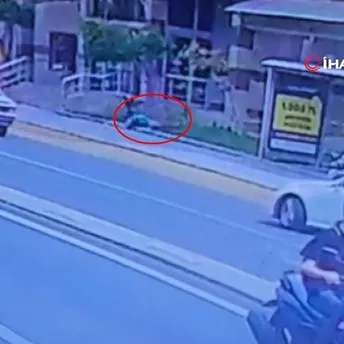 İZLE I Antalya’da hastane balkonundan düşen bir kişi yaralandı: O anlar kamerada