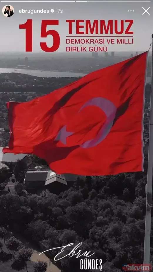 Demet Akalın "Unutmadık, unutmayacağız" Ünlülerden 15 Temmuz Demokrasi ve Milli Birlik Günü paylaşımları - 11