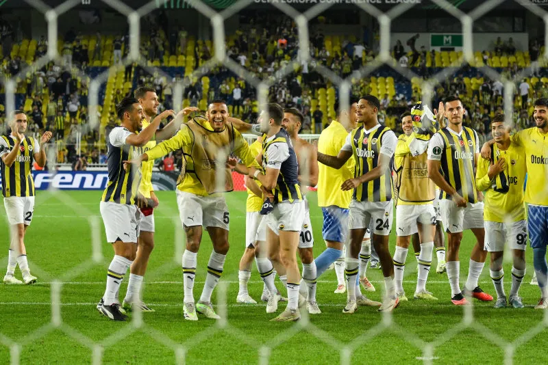 FENERBAHÇE HABERLERİ | İsmail Kartal'dan sürpriz 11 kararı! O isimler kulübede - 5