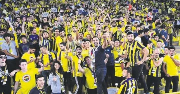 1 milyonuncu taraftara derbi jesti