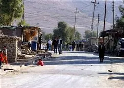 BDP ve DTK heyeti Mahmur Kampı’nda