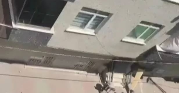 Kıskançlık krizine girdi! Çocuklarının gözü önünde öldürdü