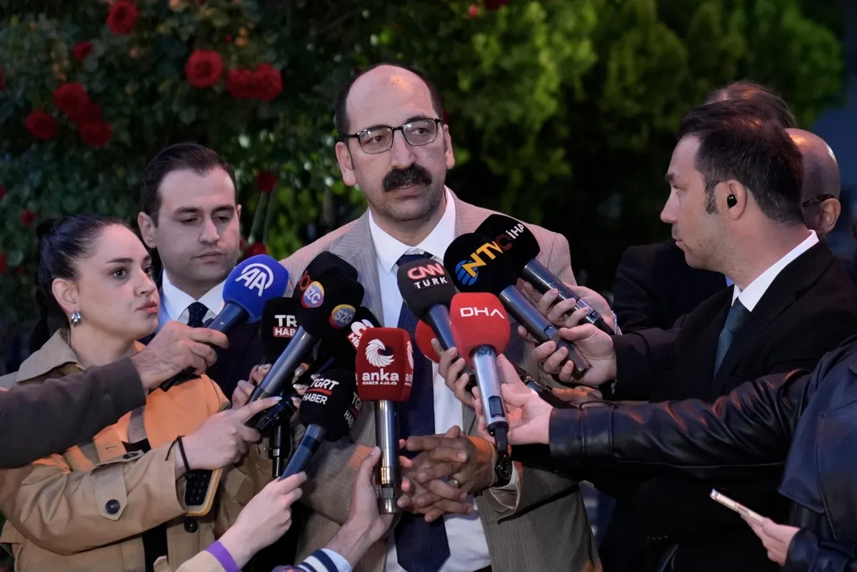 1779488248626.jpeg Kılıçdaroğlu ve Özgür Özel telefon görüşmesi yaptı! CHP 38. Olağan Kurultay davası kararı sonrası ilk temas-2