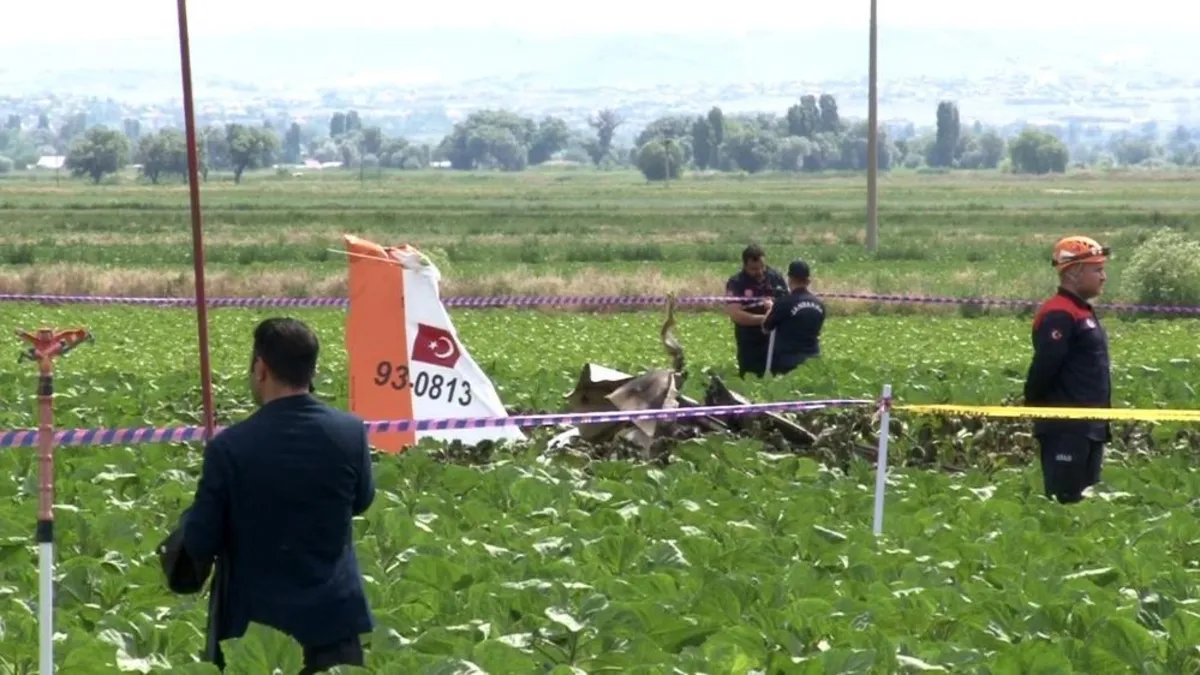 Kayseri'de eğitim uçağı düştü: 2 pilot şehit oldu! Görgü tanığı kahramanlığı böyle anlattı: "Üzerimize gelmesin diye yüzüstü aşağı indi"