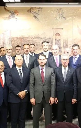 Bakan Albayrak bankacılarla toplantı yaptı