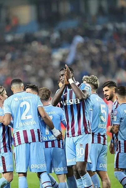 akyazida-firtina-koptu-trabzonspor-evinde-samsunsporu-maglup-etti-1705001385304.jpeg Akyazı'da Fırtına koptu! Trabzonspor evinde Samsunspor'u mağlup etti-9