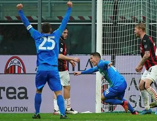 Milan evinde Sassuolo’ya yenildi