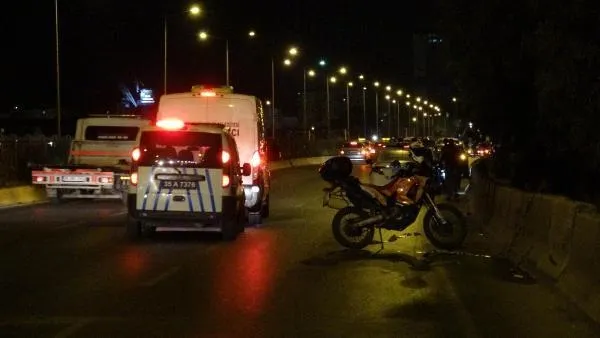 Bayraklı'da feci kaza: Refüje çarpan motosiklet sürücüsü hayatını kaybetti!-5